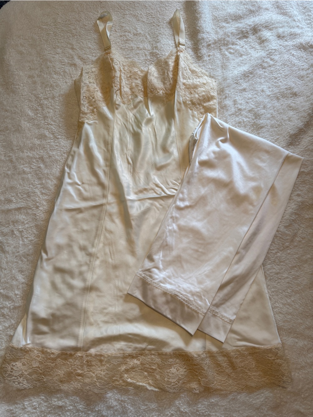 Vtg Woman’s Slip & Bloomers Ivory Lace Trim Garter Slip